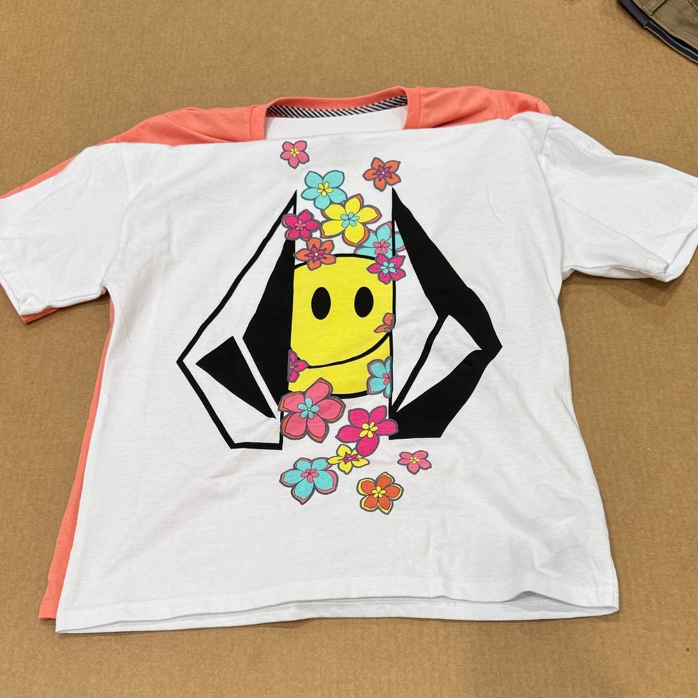 NWT Volcom 2pk Butterfly & Graphic Kids T-Shirts - Coral/White size youth M10/12 - Picture 3 of 7